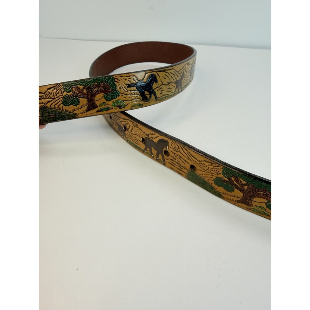 Nocona Western Leather Belt Size 26 Hand Painted Horse Tree Mountain Scenery